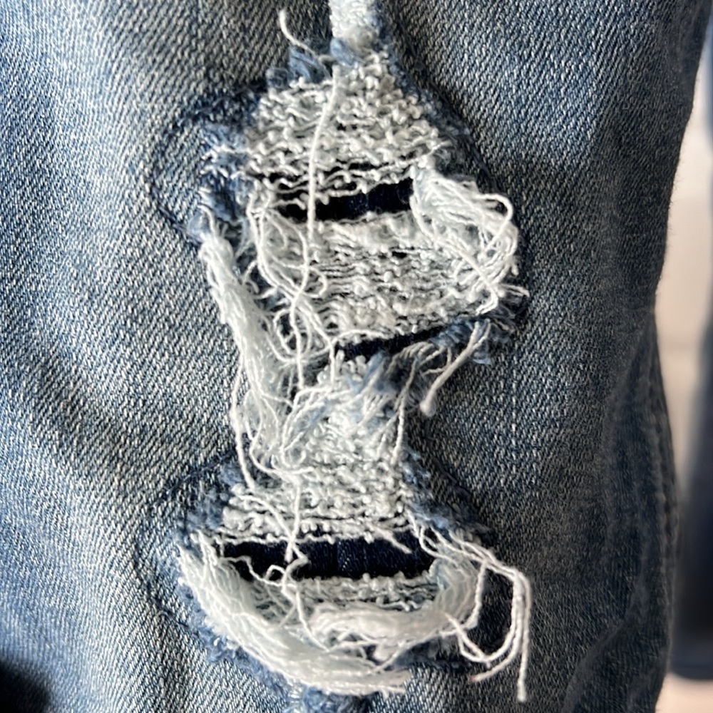 Girl’s abercrombie kids Ripped Skinny Jeans - Picture 3 of 5